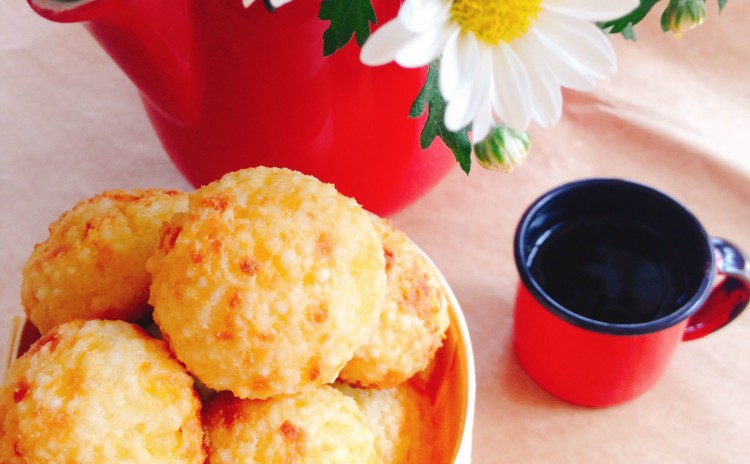 Pão de queijo com tapioca granulada
