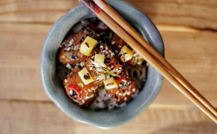 Receita de poke, um pedacinho do Havaí na sua cozinha