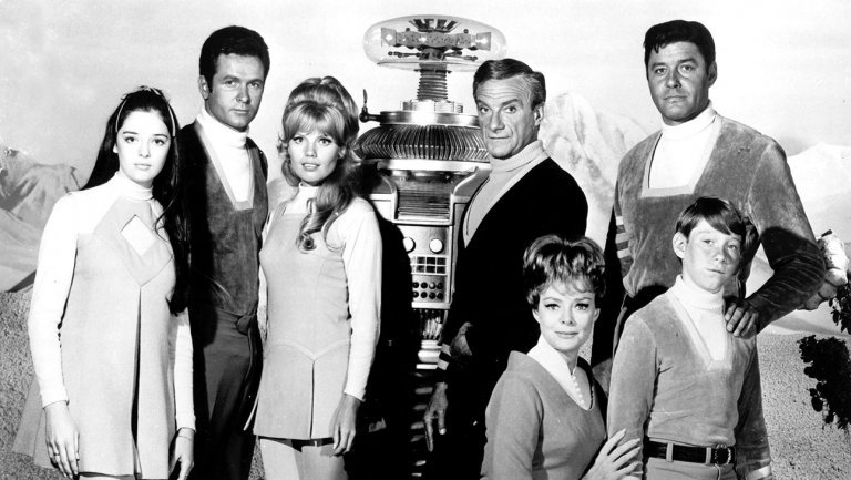lost_in_space_cast