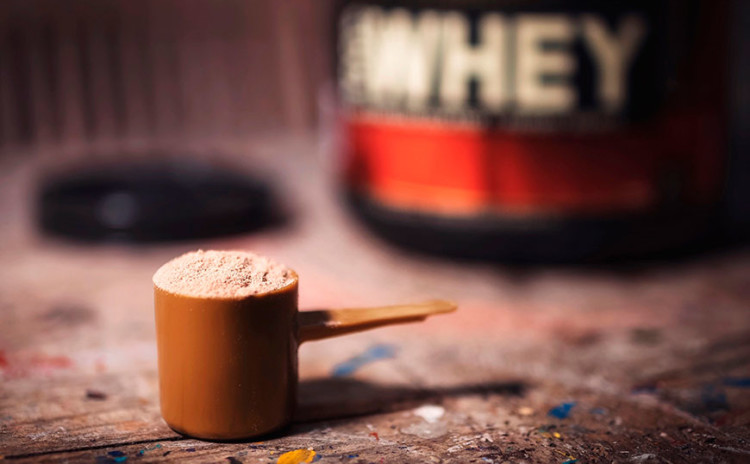 O que é Whey Protein? Faz mal? Precisa tomar?