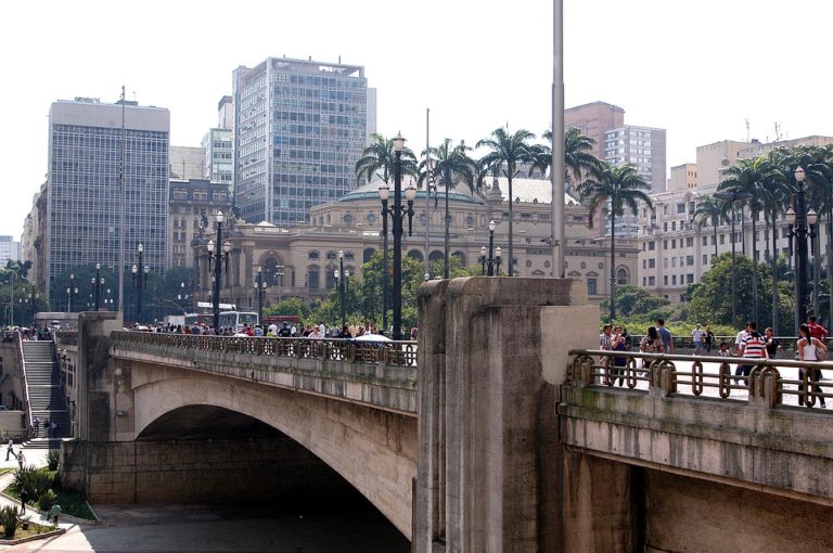 destinos mais procurados para passar o feriado