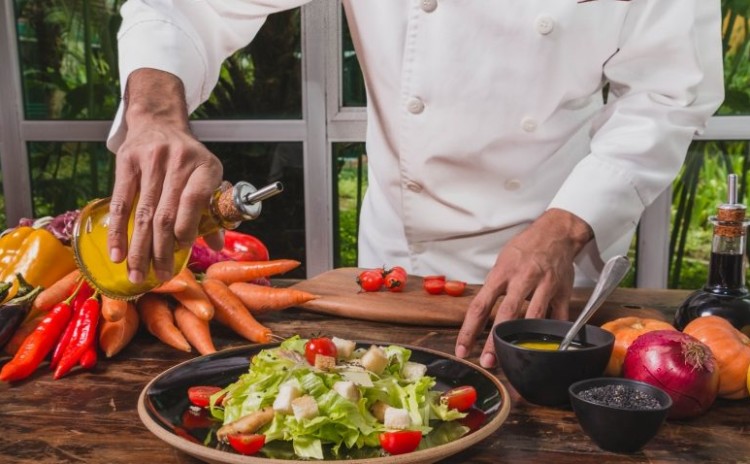 O que comer em um restaurante sem prejudicar a balança e a dieta?