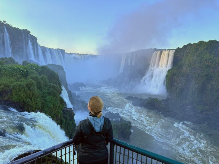 amanhecer nas cataratas o que fazer em Foz do Iguaçu meu proprio cracha empreendedorismo feminino