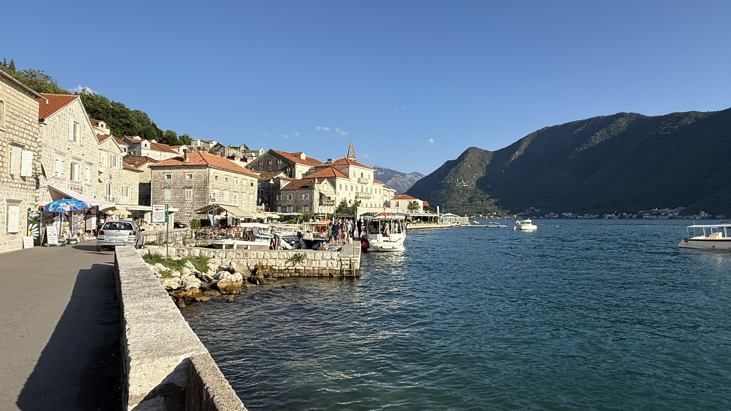 Passeio de barco em Montenegro: história, natureza e 1 dia inteiro no mar 4 passeio de barco em Montenegro baia de kotor igalo